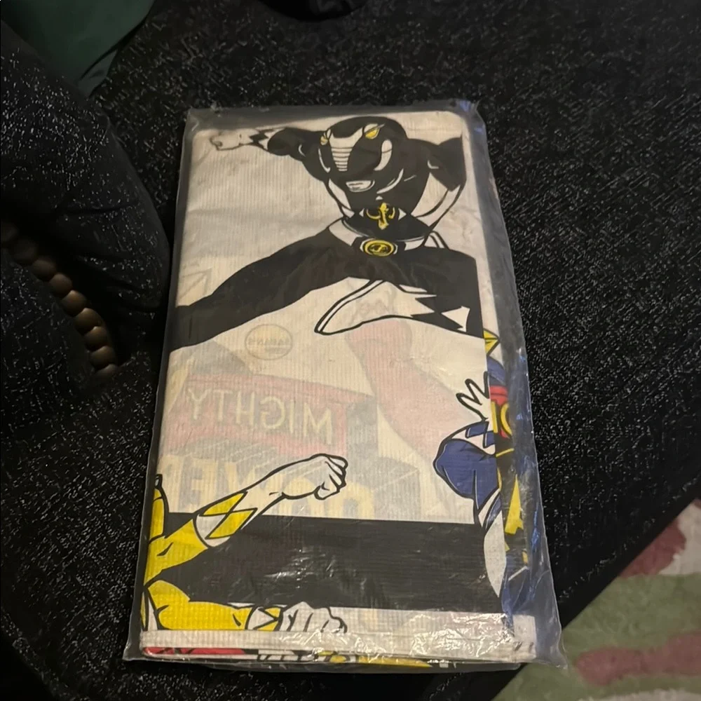 Power Rangers Table Cover - Picture 2 of 5